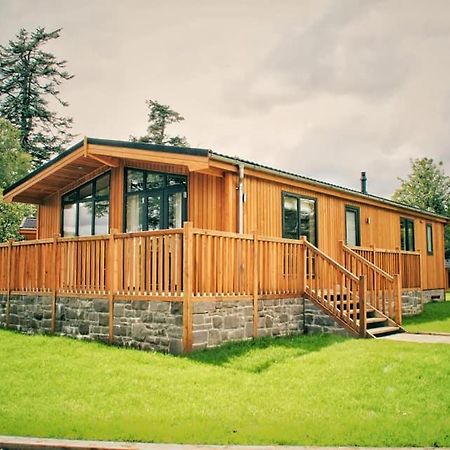 Skyline Lodge Loch Lomond Castle Lodges Balloch Exterior foto